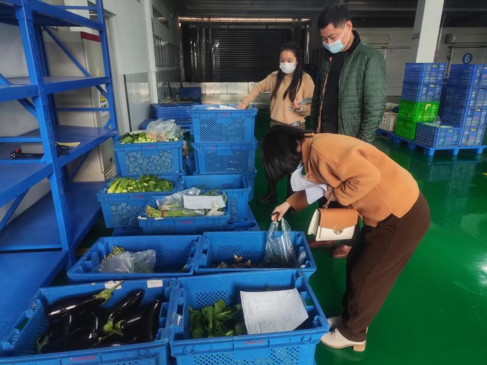 海安一幼：海安市第一实验幼儿园对阳光食堂食材供应商开展飞行检查