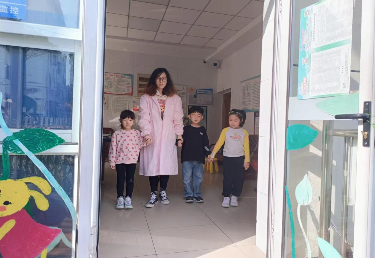 7ed65f258f7e49ef8cc7bc6c8e889e13.png 7ed65f258f7e49ef8cc7bc6c8e889e13.png