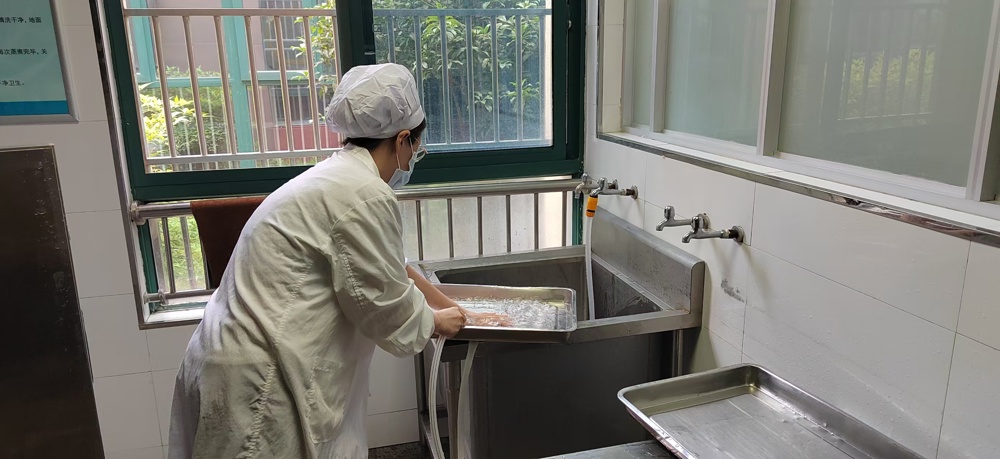 海安一幼：“食”在安全，“卫”爱护航