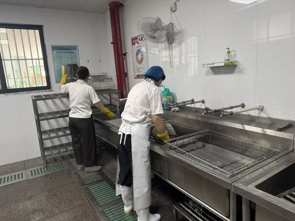 海安一幼：匠心守“胃” ，“净”心护航